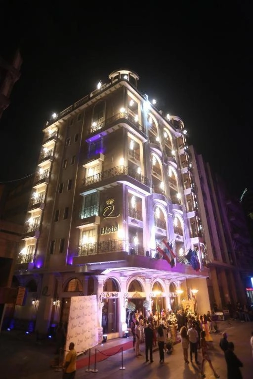 Q- Hotel